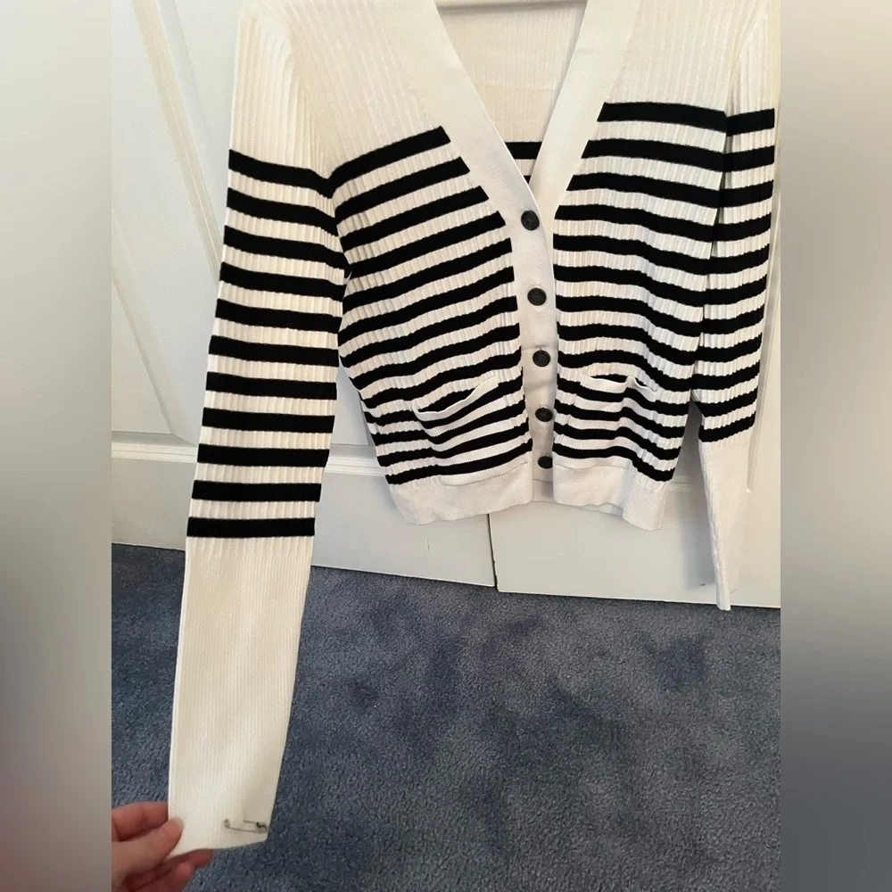 LOFT Striped Ribbed V-Neck Cardigan - Picture 4 of 6